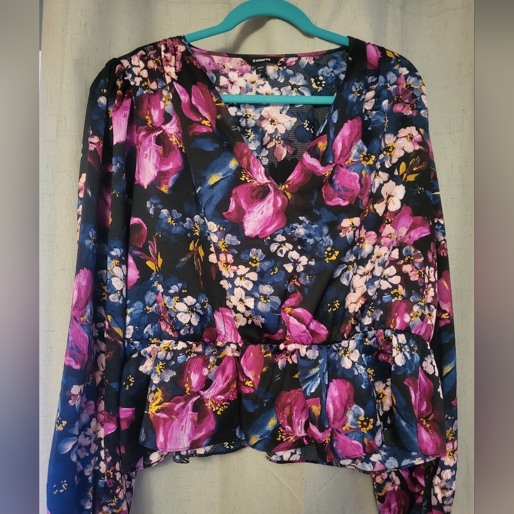 Floral peplum top
